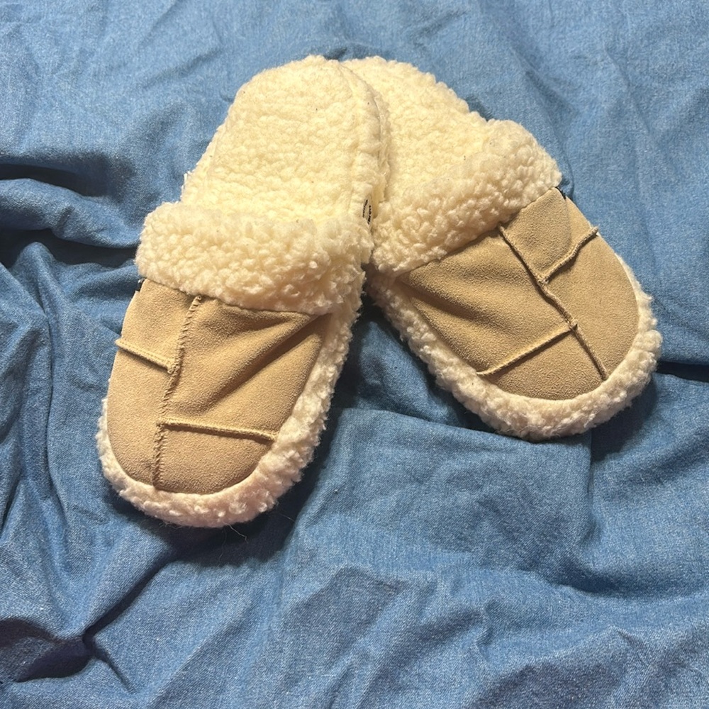 Conair body vibe massaging slippers